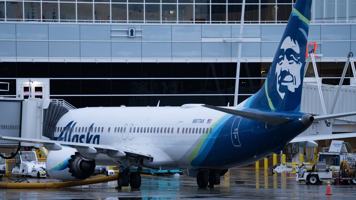 Avión de Alaska Airlines fue certificado en octubre