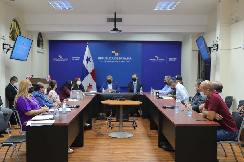 Minsa solicita a restaurantes cumplir con medidas de aforo