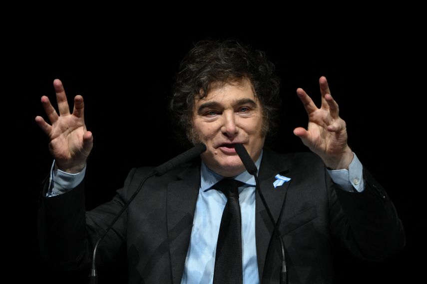 Javier Milei dice que odia al Estado y que 'ama ser el topo' para destruirlo. Javier Milei dice que odia al Estado y que 'ama ser el topo' para destruirlo.