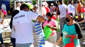 La mayoría de consumidores, que fueron principalmente por el arroz de la Agroferia del IMA, opinaron que la es una actividad que beneficia mucho a la comunidad.