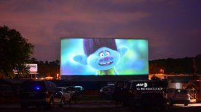 Un autocine en Florida revive la nostalgia gracias a la pandemia
