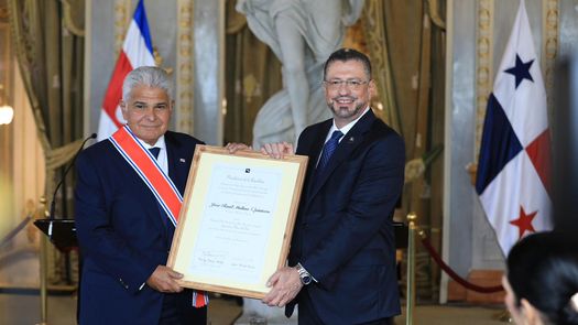 El presidente de Costa Rica, Rodrigo Chavez recibió a su homólogo de Panamá. El presidente de Costa Rica, Rodrigo Chavez recibió a su homólogo de Panamá.