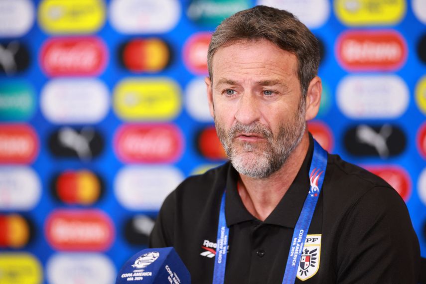 La selección de fútbol mayor de Panamá intentará mantener su buen paso en la segunda fase de las eliminatorias mundialistas de la Concacaf en su visita este sábado a su similar de Belice. La selección de fútbol mayor de Panamá intentará mantener su buen paso en la segunda fase de las eliminatorias mundialistas de la Concacaf en su visita este sábado a su similar de Belice.