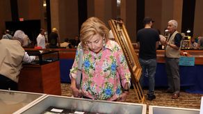 Banco Nacional se luce con monedas de personajes ilustres de la historia panameña