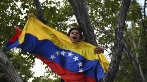 EEUU ve limitadas sus opciones en Venezuela tras fallido alzamiento militar