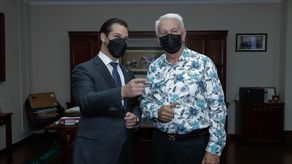 Ulpiano Vergara presenta solicitud de registro de marca