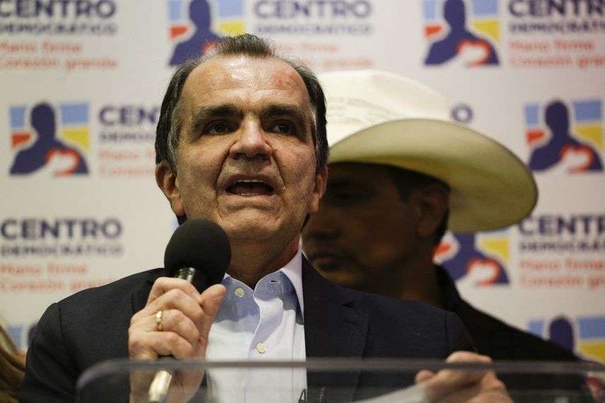 Colombia: Renuncia candidato presidencial