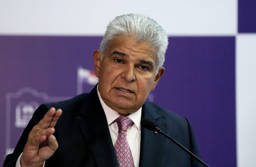 Mulino pide a instituciones activarse para ayudar a los afectados por lluvias en Panamá