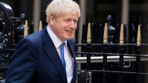 Boris Johnson tiene buen ánimo tras pasar una noche tranquila en hospital