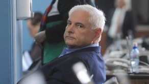 MP pide declarar en rebeldía a expresidente Martinelli en caso pinchazos