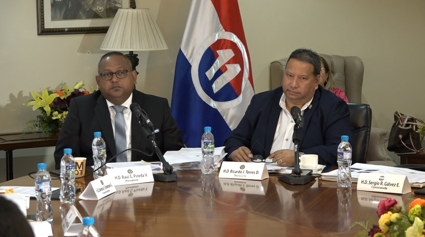 Asamblea Nacional archiva expedientes de Cortizo y de la CSJ