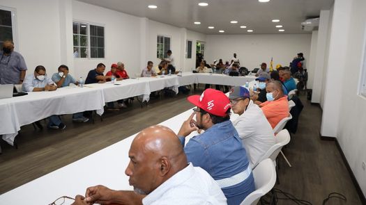Gremios acuerdan presentar agenda única a gobierno en Penonomé