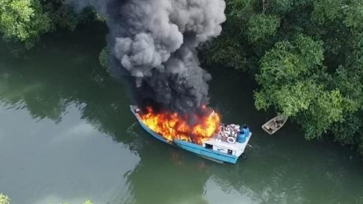 Chiriquí: Una persona fallece tras registrase explosión en un embarcación puerto de Remedios