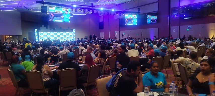 Mayer Mizrachi lanza campaña Mayer Mizrachi lanza campaña