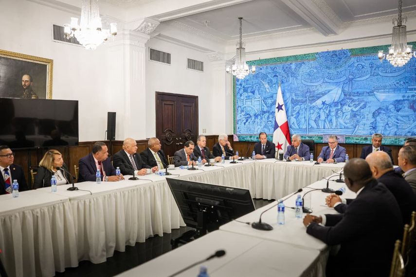 Es la segunda reunión desarrollada esta semana entre Mulino y diputados.