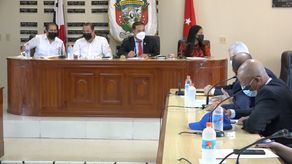 Los diputados Miguel Fanovich y Fernando Arce asistieron al Consejo Municipal de David, en el cual escucharon las peticiones de inversión gubernamental de los representantes.