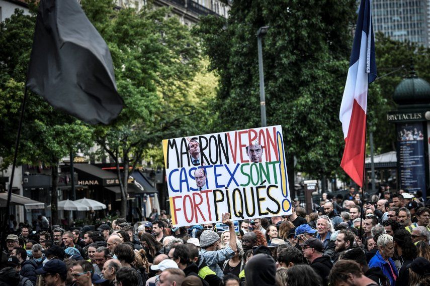 Continúa las jornadas de protesta en Francia.