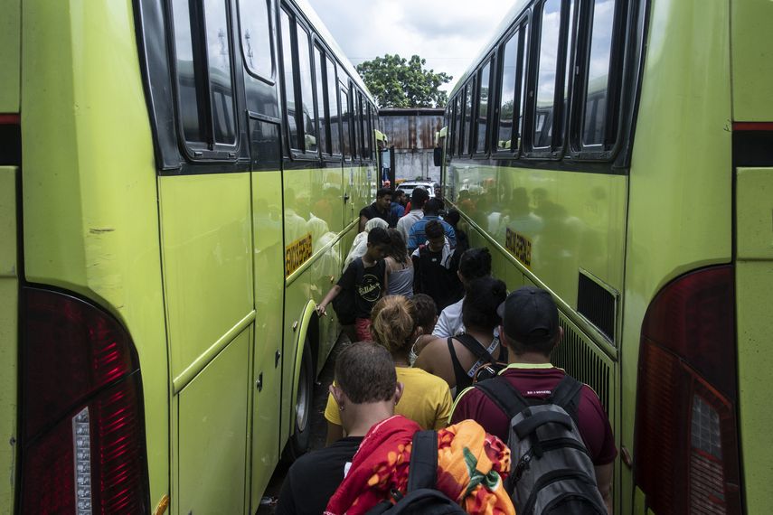 Costa Rica estudia acuerdo con EEUU de repatriación de migrantes similar al de Panamá