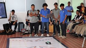 Premian a los ganadores de la Olimpiada de Robótica 2022