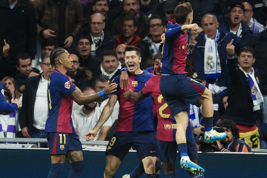 Barcelona golea 4 a 0 al Real Madrid. AFP