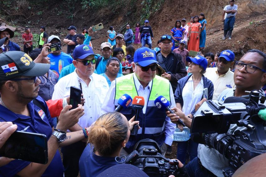 El ministro de Obras Públicas (MOP)