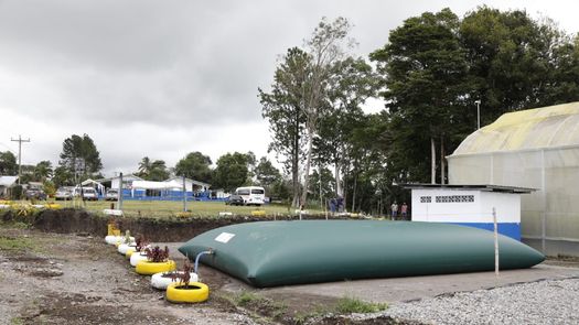 MiAmbiente inaugura cosechadora de agua solar en Renacimiento