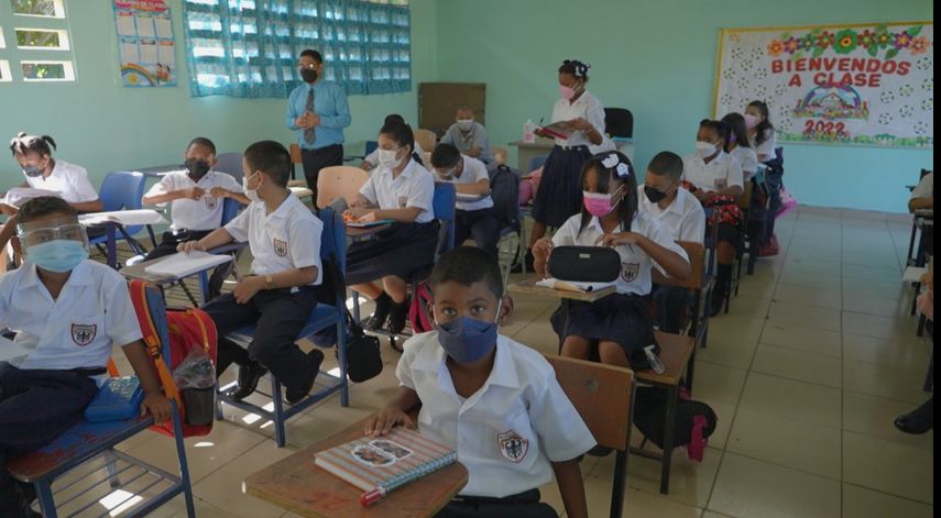 MEDUCA: estudiantes no están obligados a usar mascarillas en escuelas 