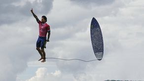 Icónica imagen del surfista Gabriel Medina es la mejor foto de los Juegos