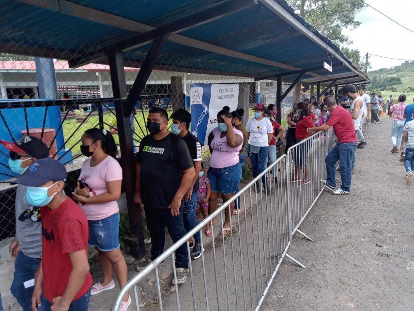 MINSA: no hay ningún código de vestimenta para inmunizarse