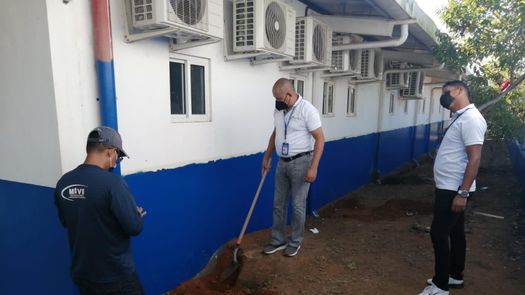 Cuadrillas del MIVIOT realizaron trabajos para arreglar diversos centros educativos en Chiriquí, en miras del inicio del año lectivo.