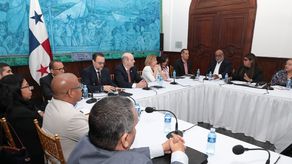 Miembros del sector transporte se reunieron con el Gobierno.