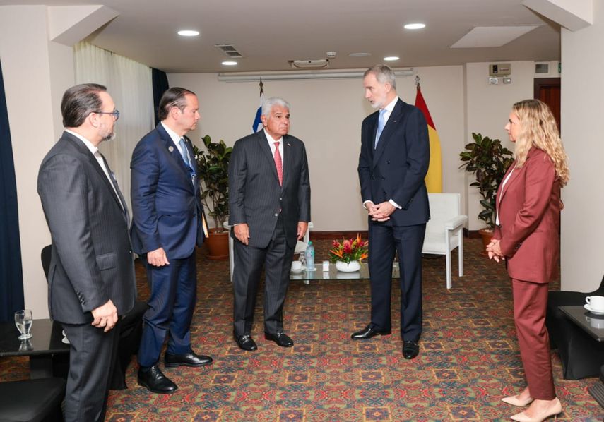 Mulino se reúne con el rey Felipe VI y España promete reforzar cooperación
