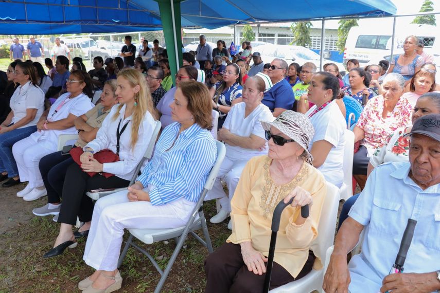 Se beneficiará a más de 6 mil habitantes de 18 comunidades. Se beneficiará a más de 6 mil habitantes de 18 comunidades.