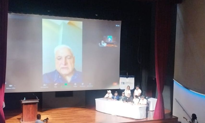 Ricardo Martinelli fue avisado de su victoria a través de una videollamada. Ricardo Martinelli fue avisado de su victoria a través de una videollamada.