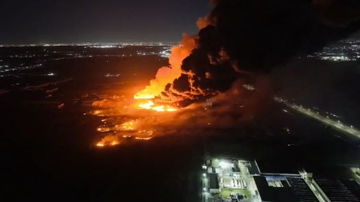 La explosión se dio municipio de Ezeiza, a unos 40 kilómetros de Buenos Aires donde funciona el principal aeropuerto de Argentina. La explosión se dio municipio de Ezeiza, a unos 40 kilómetros de Buenos Aires donde funciona el principal aeropuerto de Argentina.