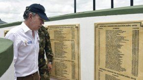 Santos dice tiene plan para atacar a grupos que intenten ocupar zonas de FARC