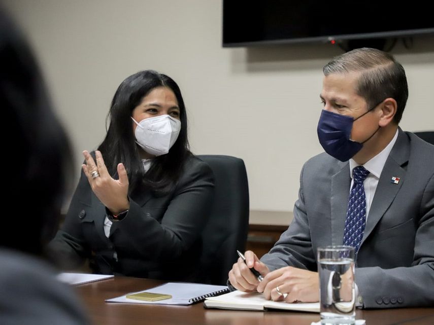 Panamá y EE.UU evalúan fortalecimiento comercial