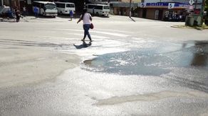 En mesas de trabajo se ha mencionado que el sistema de alcantarillado de Paso Canoas se quedó pequeño para la gran cantidad de comercios.