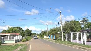 Para el sector de la barriada Gran David, hacia el otro lado también reportan la misma situación de luminarias dañadas.