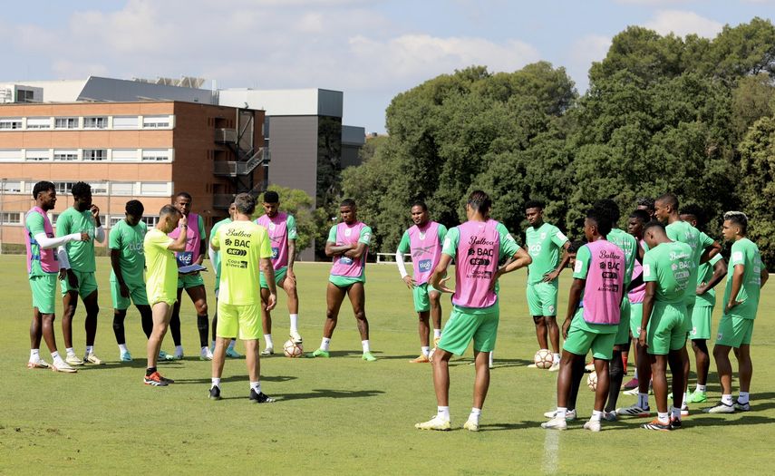 Selección de Panamá se prepara la Copa América ante Cataluña