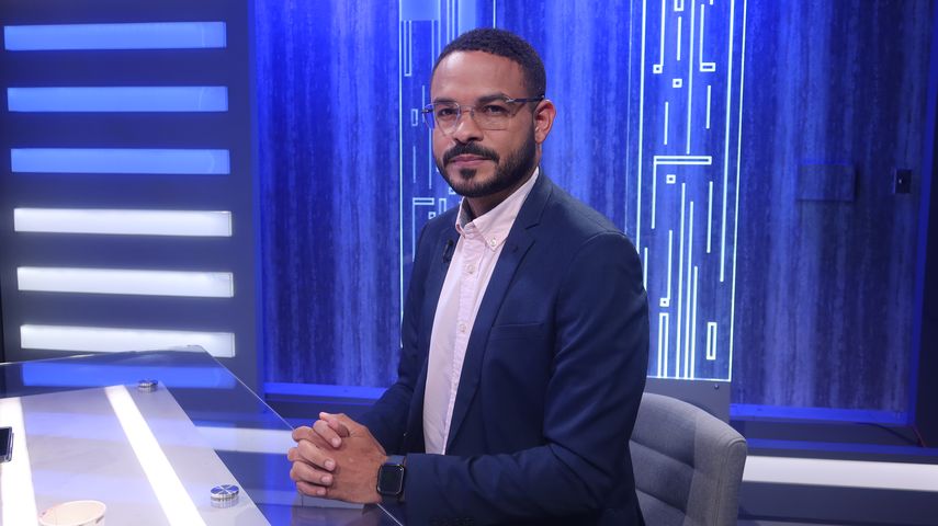 Betserai Richards invita a Benicio Robinson a renunciar a privilegios