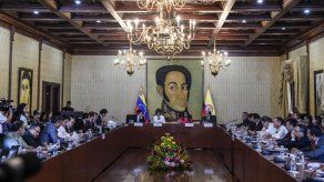 Venezuela y Colombia acuerdan apertura gradual de frontera