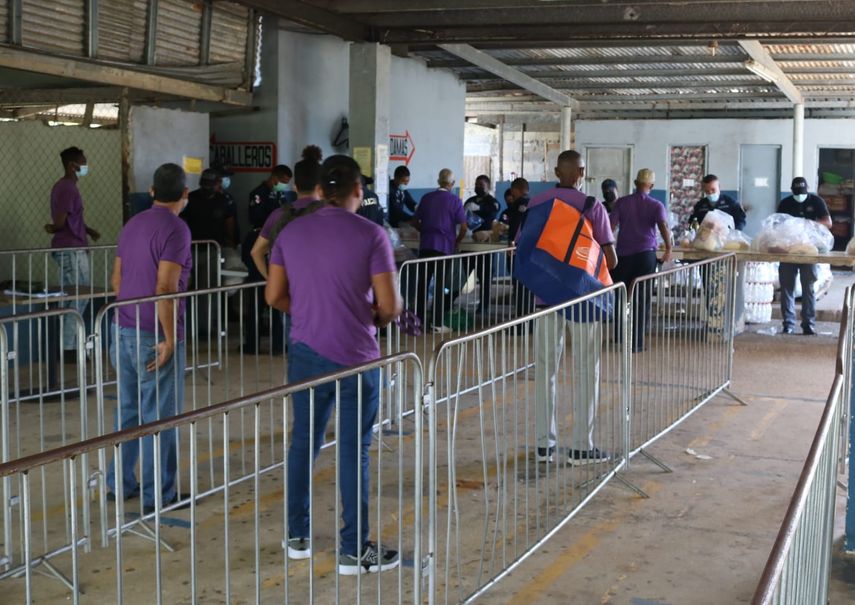 Tarjeta de vacunación para ingresar a las cárceles