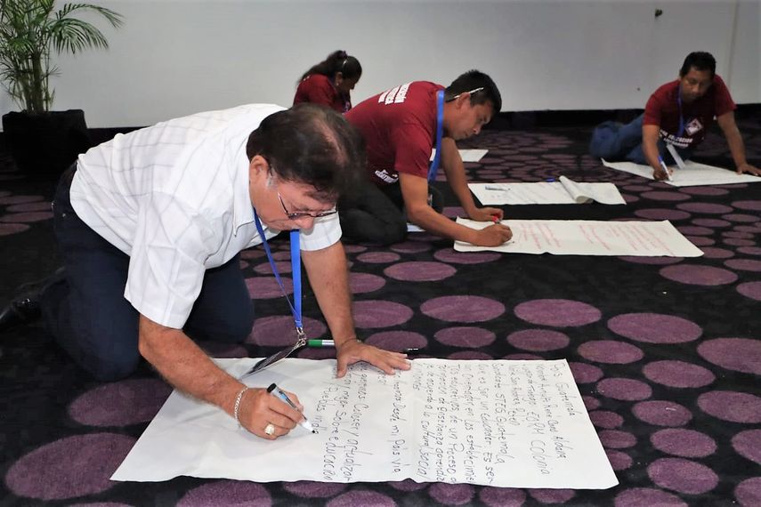 Además de Panamá, en este evento participan representantes sindicales de la educación de Brasil, Perú, Bolivia, Paraguay, Costa Rica, Honduras y Guatemala. Además de Panamá, en este evento participan representantes sindicales de la educación de Brasil, Perú, Bolivia, Paraguay, Costa Rica, Honduras y Guatemala.