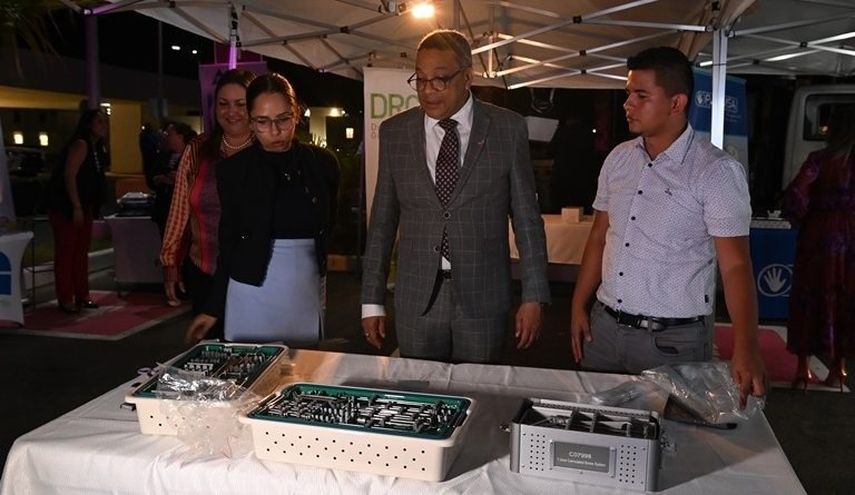 El director general de la Caja de Seguro Social (CSS), magíster Dino Mon, anunció el inicio de un ambicioso ciclo de rescate quirúrgico tras la llegada de los primeros insumos médicos a la institución. El director general de la Caja de Seguro Social (CSS), magíster Dino Mon, anunció el inicio de un ambicioso ciclo de rescate quirúrgico tras la llegada de los primeros insumos médicos a la institución.