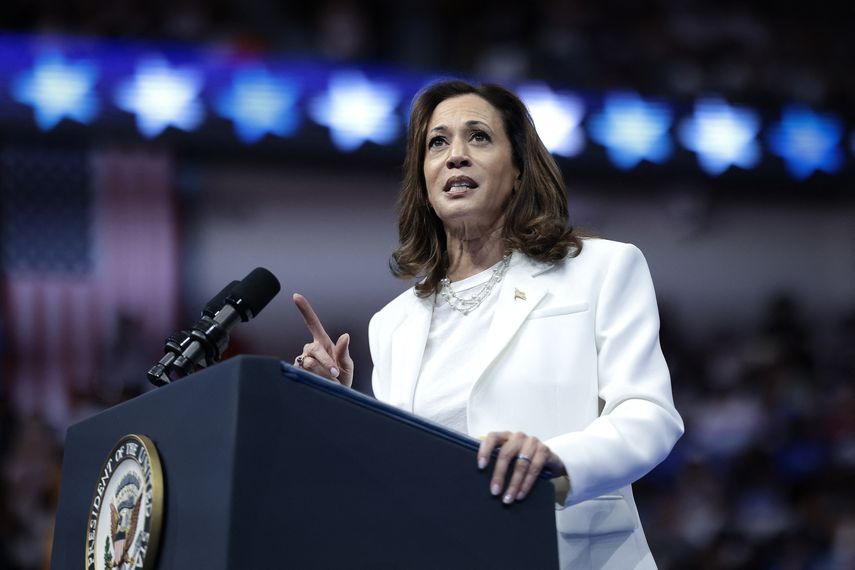 Kamala Harris recorrerá estados clave tras debate presidencial y apela al voto latino