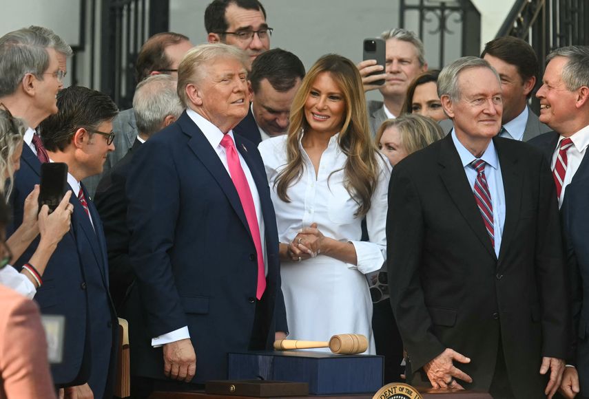 Familia Trump aumenta su fortuna hasta 6.000 millones tras lanzar una criptomoneda