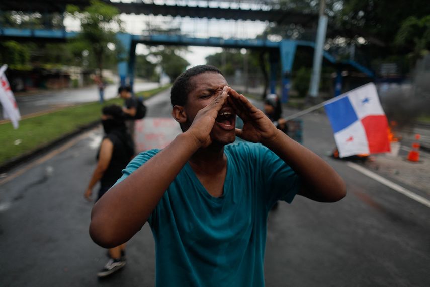 El Tribunal Electoral (TE) se pronunció este lunes en conferencia de prensa a través de sus magistrados, luego de que el presidente de la República, Laurentino Cortizo. El Tribunal Electoral (TE) se pronunció este lunes en conferencia de prensa a través de sus magistrados, luego de que el presidente de la República, Laurentino Cortizo.