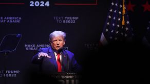 Trump amenaza con no asistir a debates entre republicanos