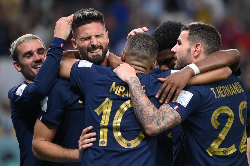 Francia tumba a Australia, Giroud iguala el récord de Henry